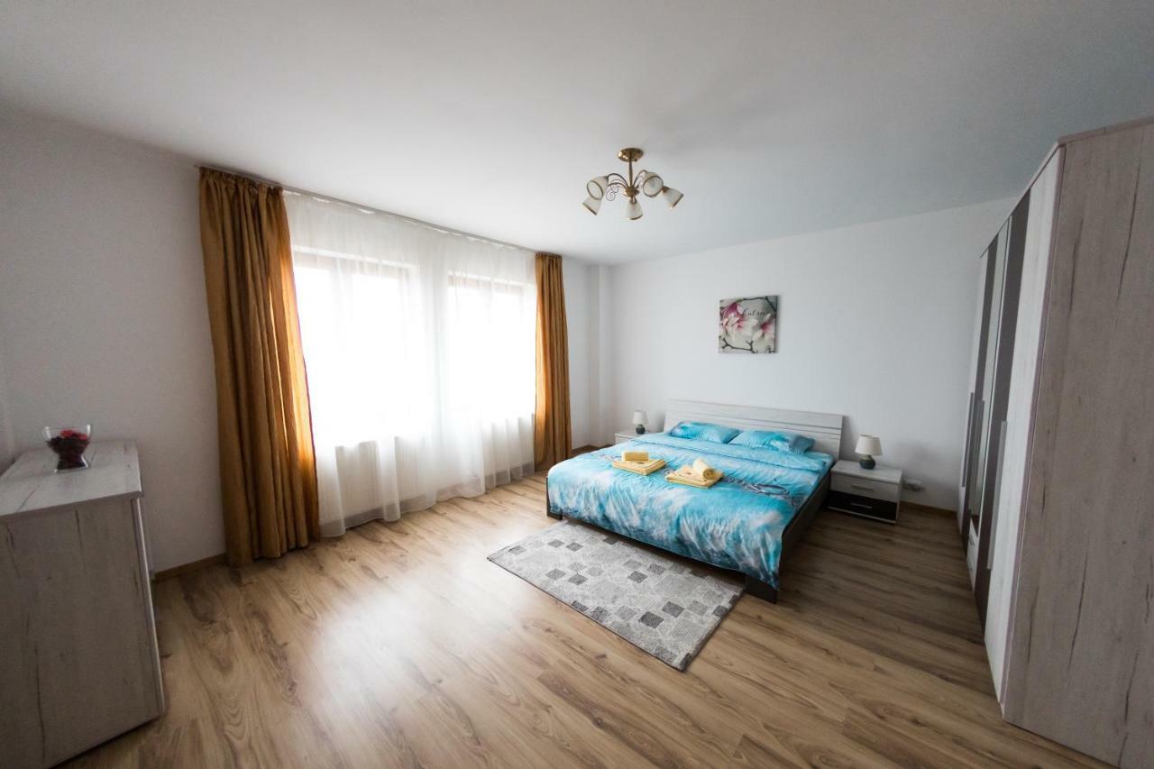 Travel Homzzz Apartments Târgu-Mureş エクステリア 写真