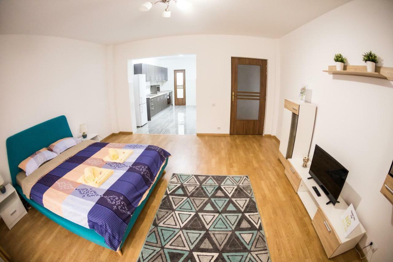 Travel Homzzz Apartments Târgu-Mureş エクステリア 写真