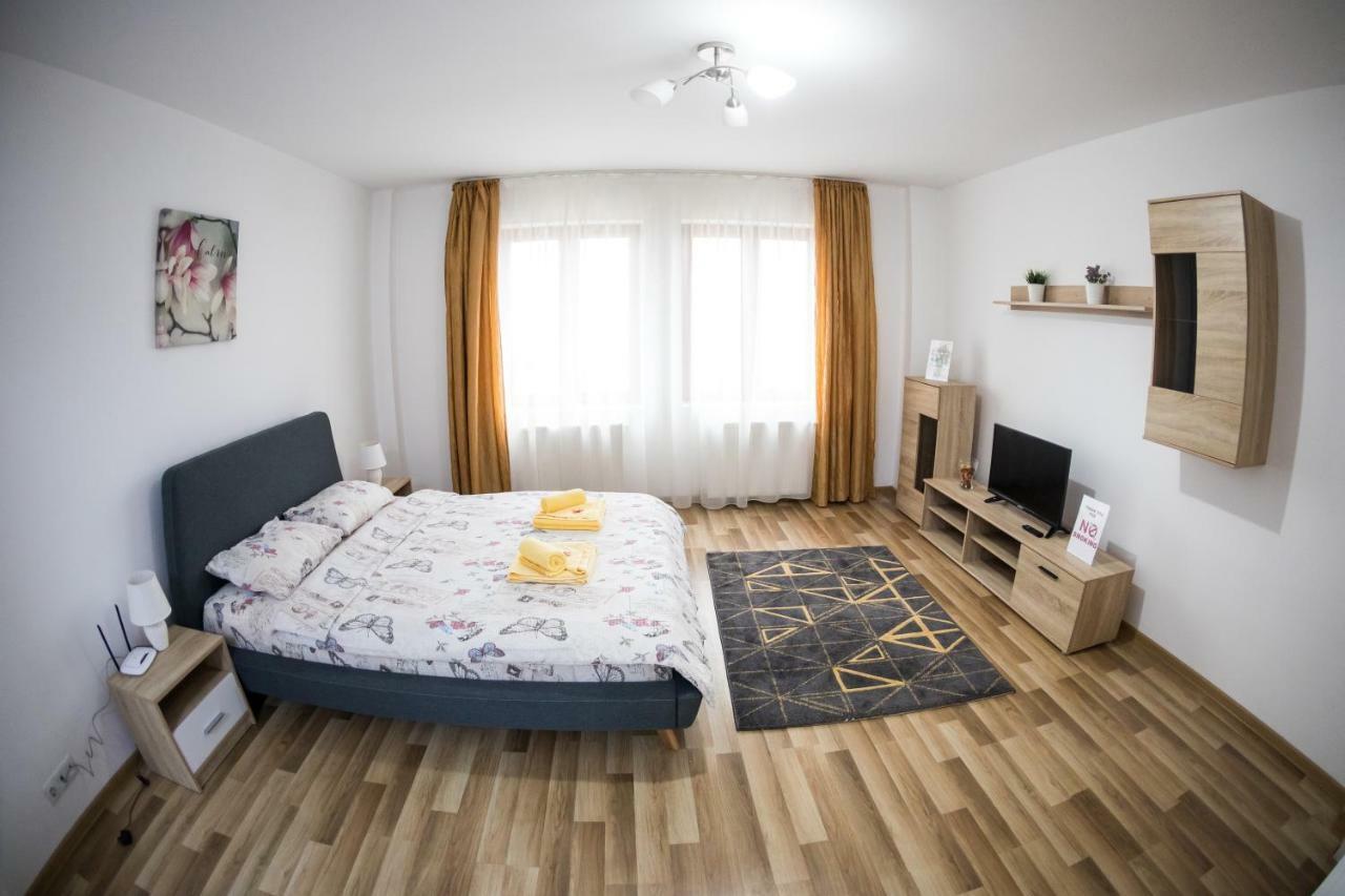 Travel Homzzz Apartments Târgu-Mureş エクステリア 写真